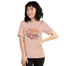 Load image into Gallery viewer, DO MOM THINGS WITH GREAT LOVE COZY TEE